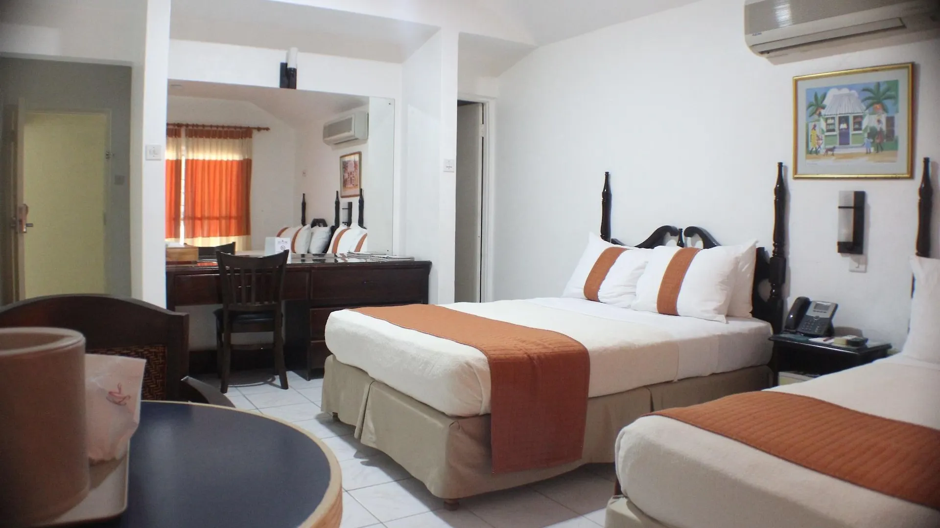 קינגסטון Altamont Court Hotel ג'מייקה
