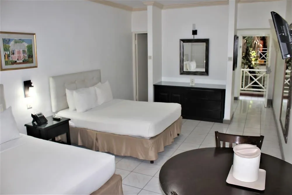 קינגסטון Altamont Court Hotel