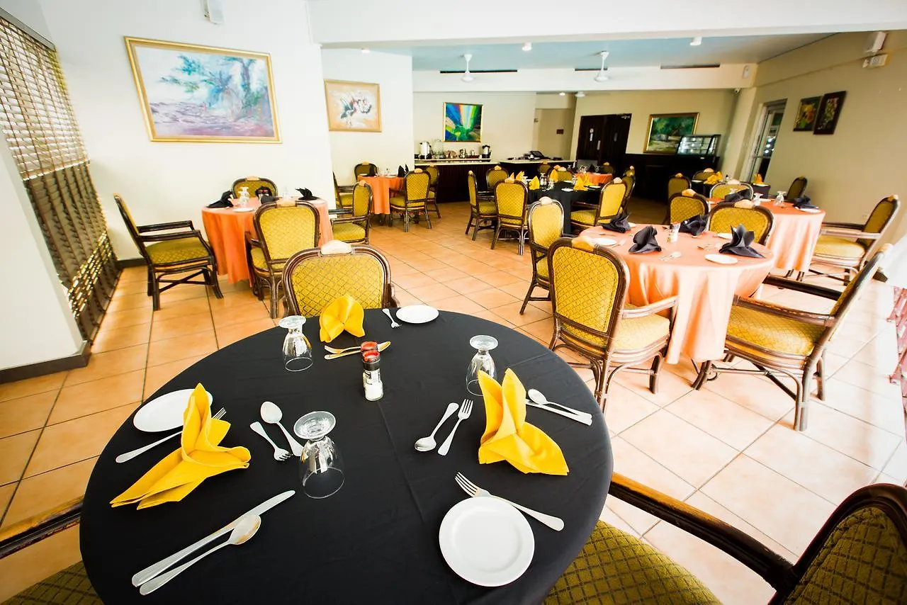 קינגסטון Altamont Court Hotel ג'מייקה